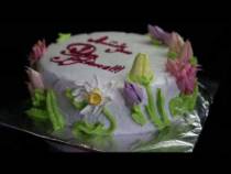 Торт на день рождения простой с цветами