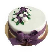 Торт на день рождения с фиолетовым бантом