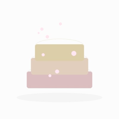 Торт нежный детские торты солнышко с macarons и ягодным топпингом