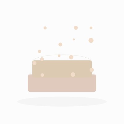 Торт нежный детские торты в виде лесной поляны с macarons и ягодным топпингом