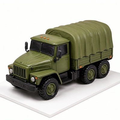 Яркий торт в виде военной машины с фигурным декором