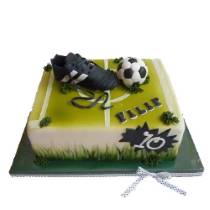 Торт в виде футбольного поля