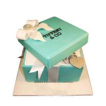 Торт Подарок молодым от Tiffany & Co