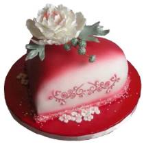 Торт в виде сердце станет романтичным подарком