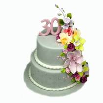 Торт с цветами на 30 лет