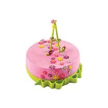 Торт розовый с цветами
