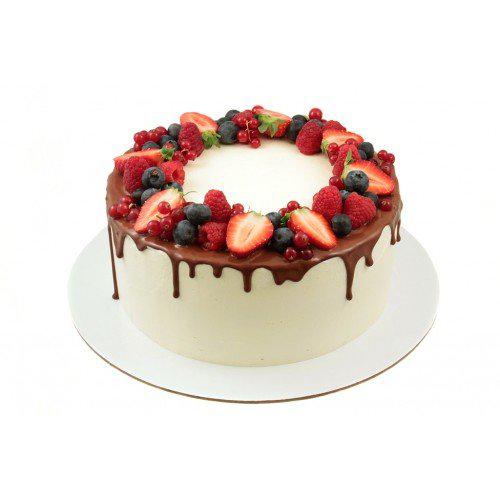 Торт ягодное кольцо с шоколадными подтеками