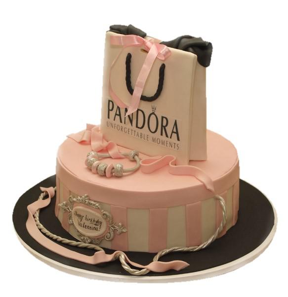 Торт подарок от Pandora на день рождение
