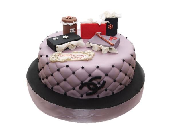 Торт подарки от Chanel