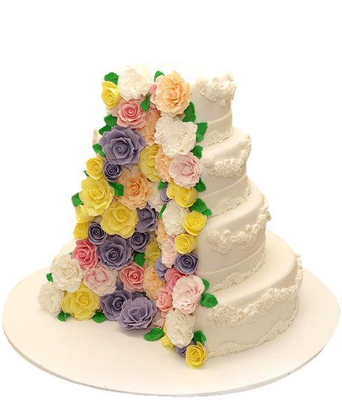 Торт разрез из цветущих роз