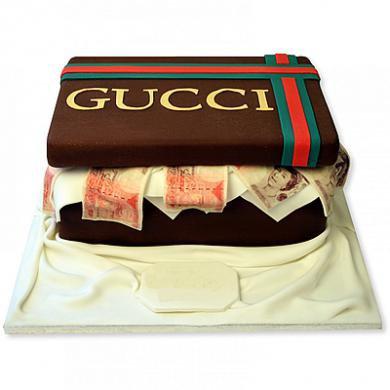 Торт коробка от Gucci с деньгами
