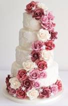 Торт с цветами роз белый со штампами