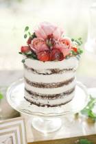 Торт с живыми цветами открытый