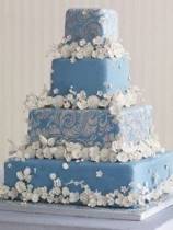Торт с цветами квадратный синий с серебром