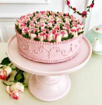 Торт коробка розовых роз