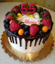 Торт жене 55 лет с ягодами